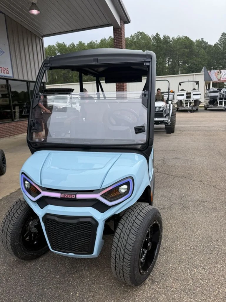 2027 E-Z-GO Liberty photo 2