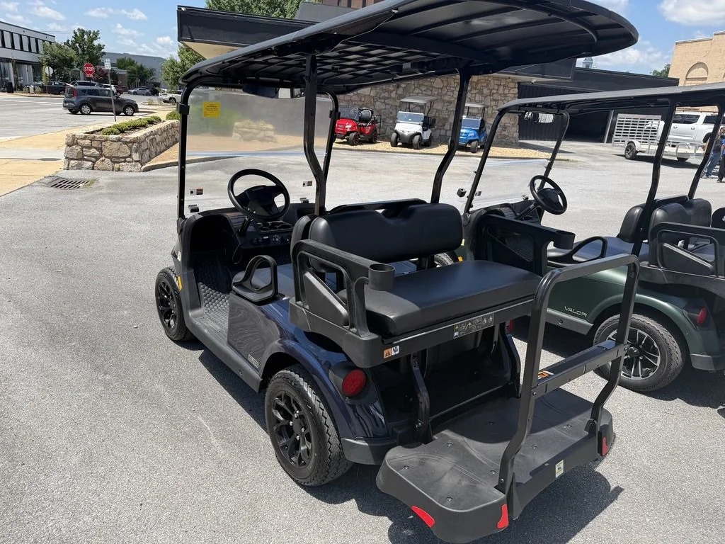2026 E-Z-GO RXV ELiTE Lithium photo 2