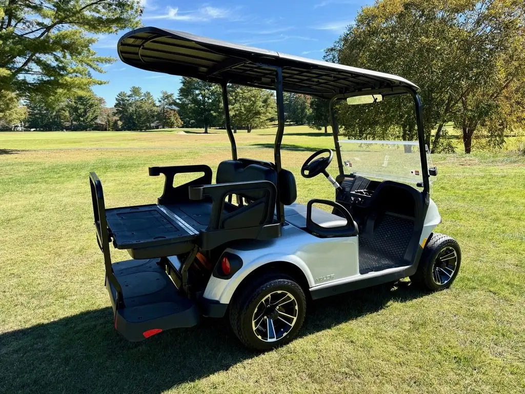 2026 E-Z-GO RXV 4 Valor S + EX1 Sport Platinum photo 4