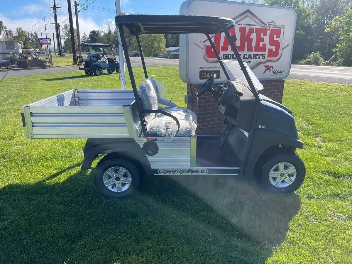 2026 Club Car Carryall 300 photo 4
