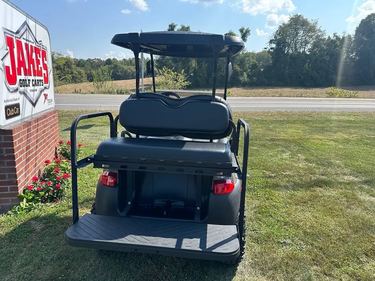 2018 Club Car Precedent Electric photo 3