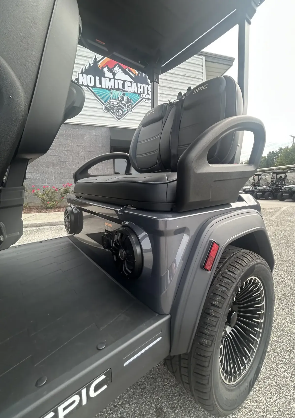 2026 Epic Carts E40FX photo 9