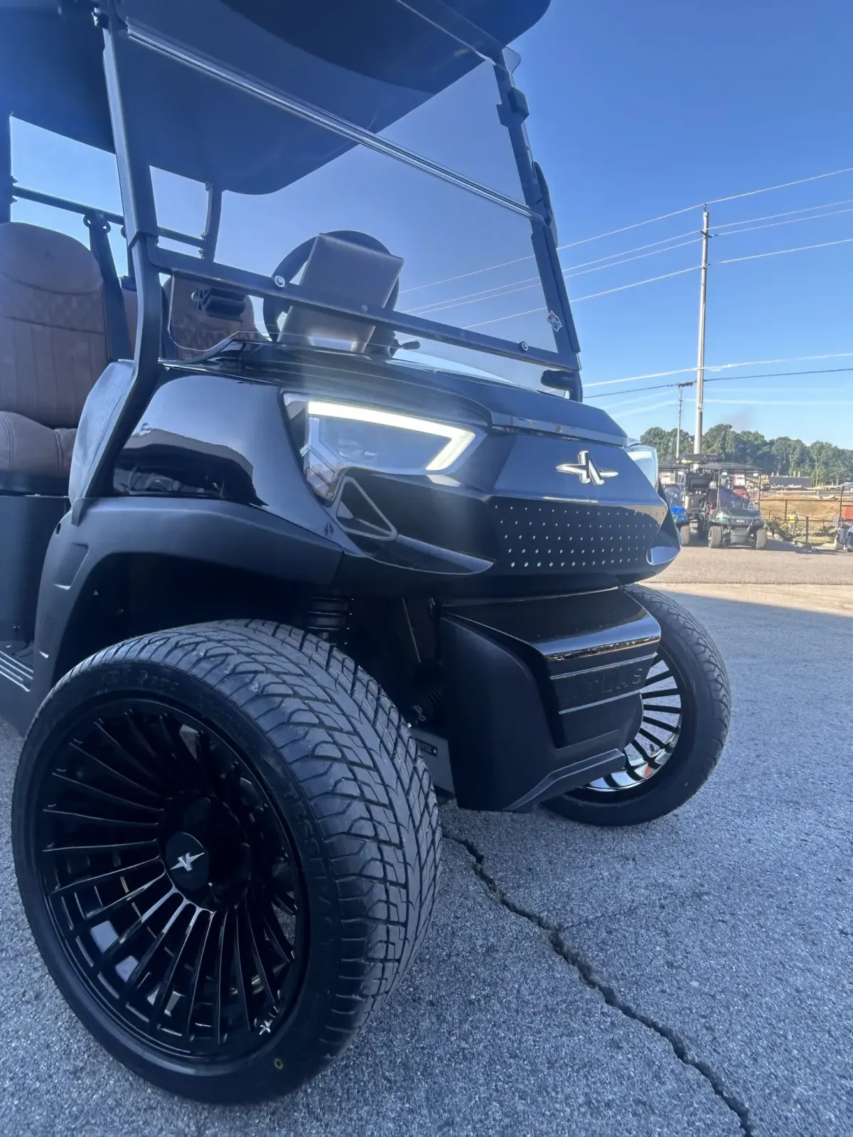 2026 Atlas Pro- Black photo 10