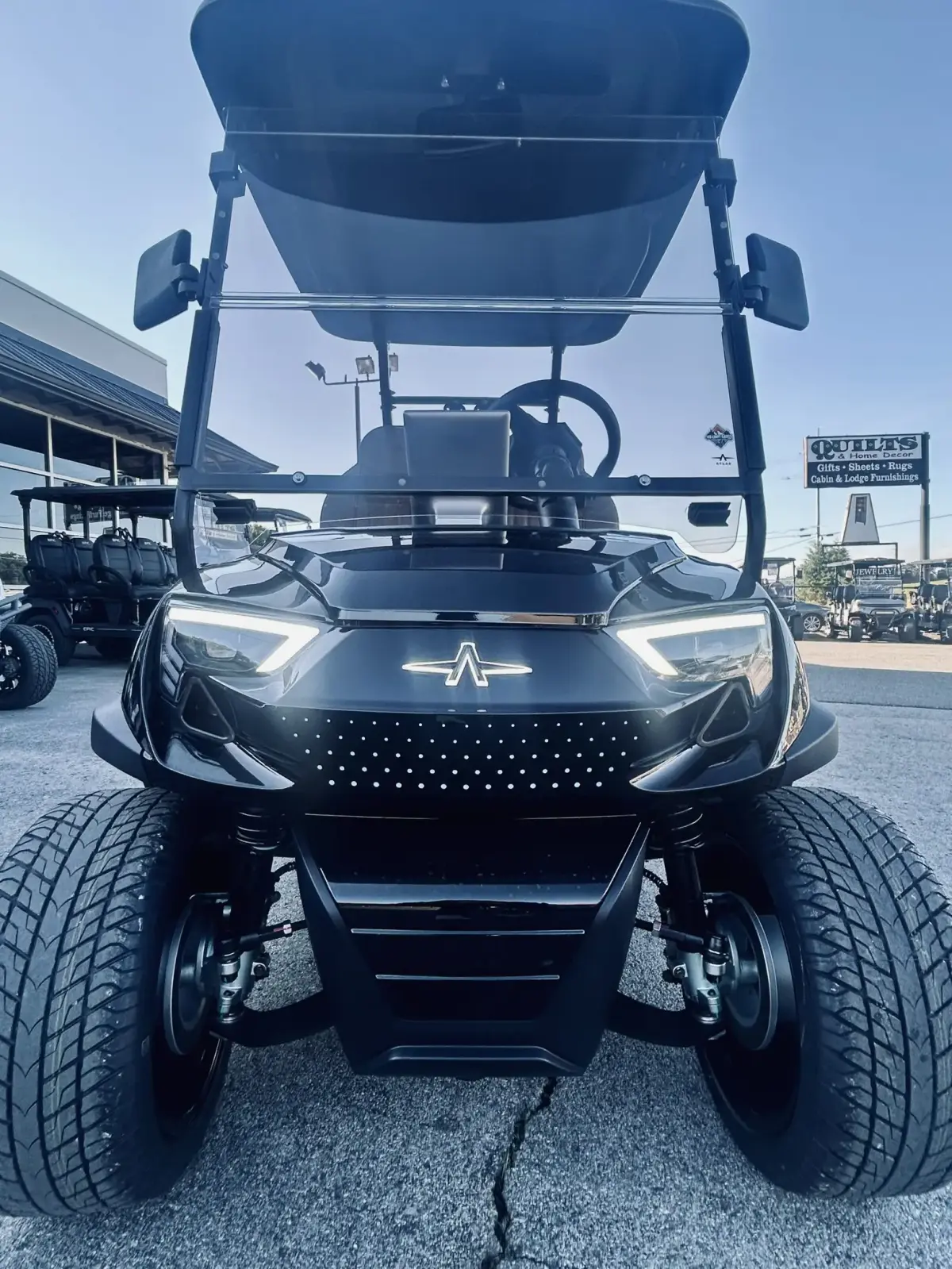 2026 Atlas Pro- Black photo 6