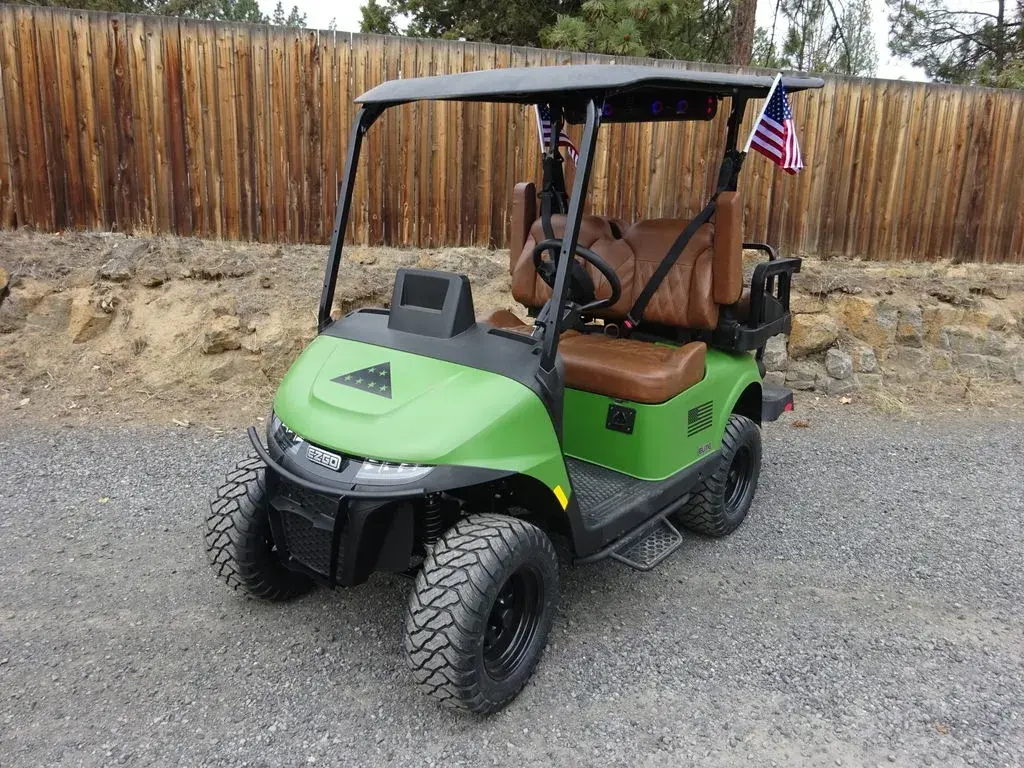2026 E-Z-GO RXV ELiTE Lithium photo 1
