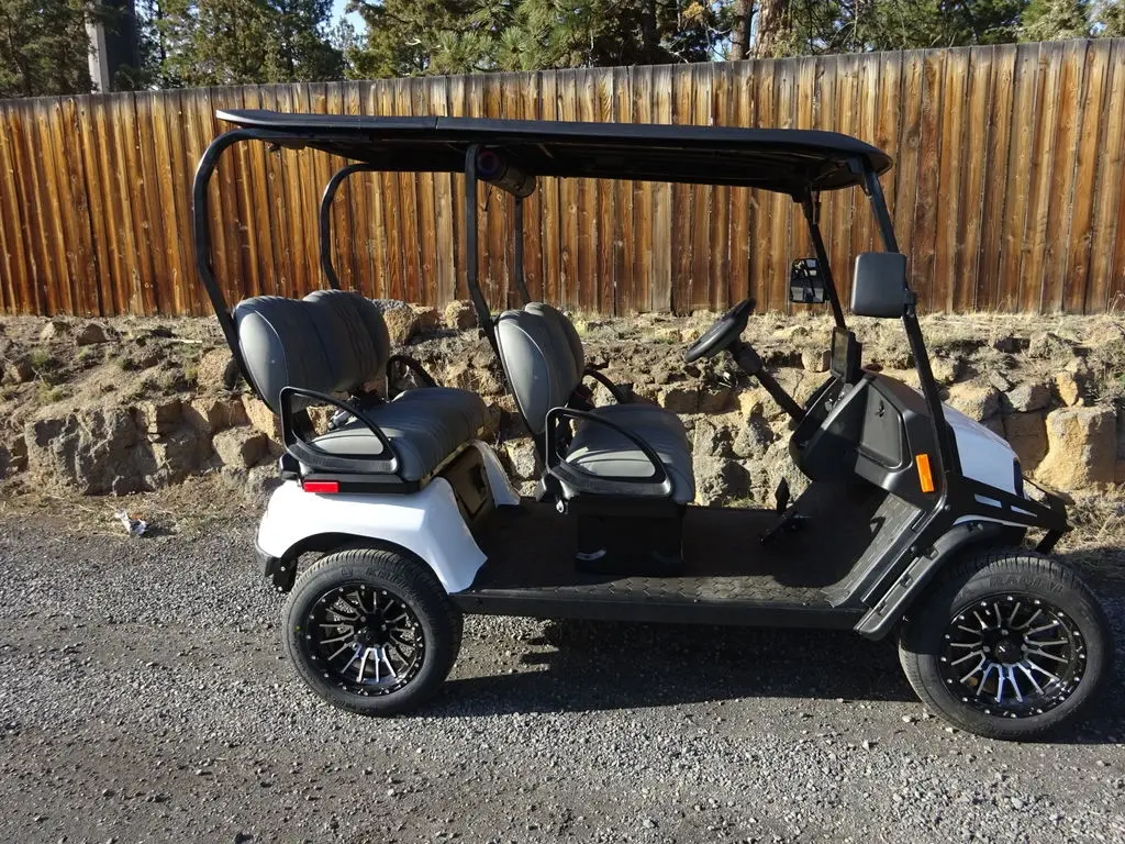 2026 E-Z-GO Liberty LSV photo 5