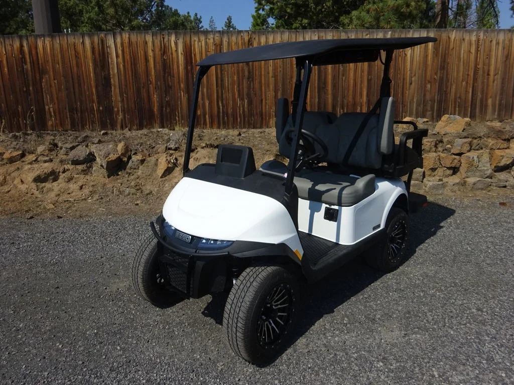 2026 E-Z-GO RXV ELiTE Lithium photo 6
