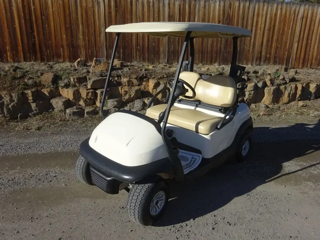 2023 Club Car Precedent photo 1