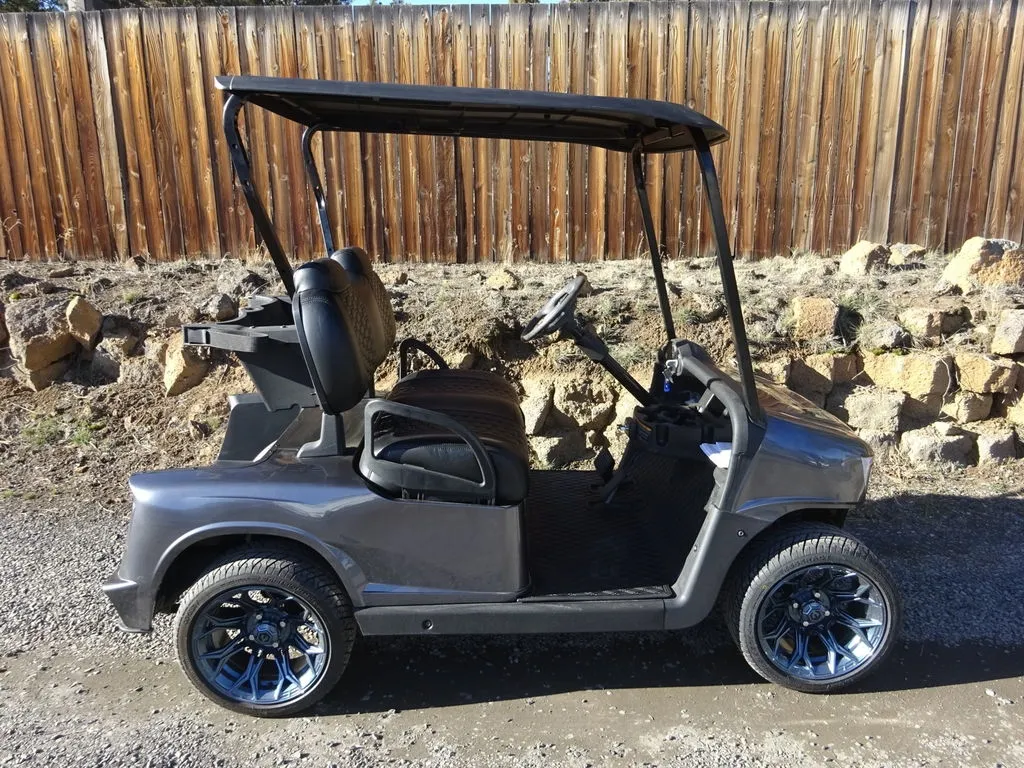 2012 E-Z-GO RXV photo 3