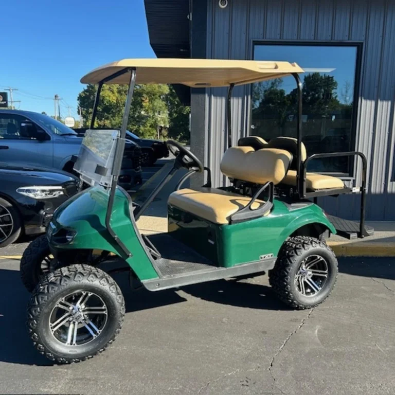 2019 E-Z-GO TXT photo 4
