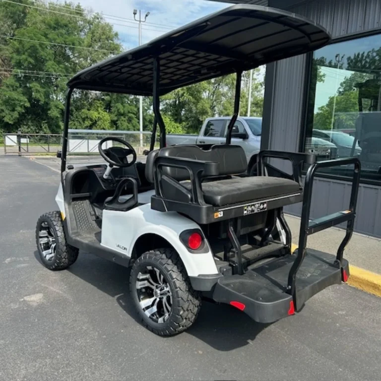 2026 E-Z-GO RXV 4 Valor S EX1 Sport Bright White photo 6