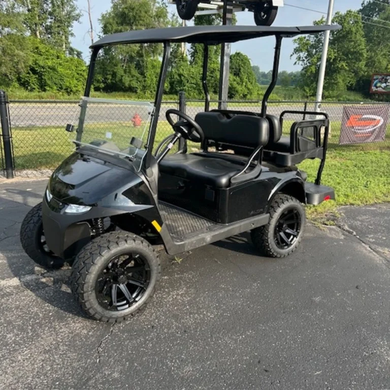 2026 E-Z-GO RXV 4 Valor S EX1 Sport Black photo 2
