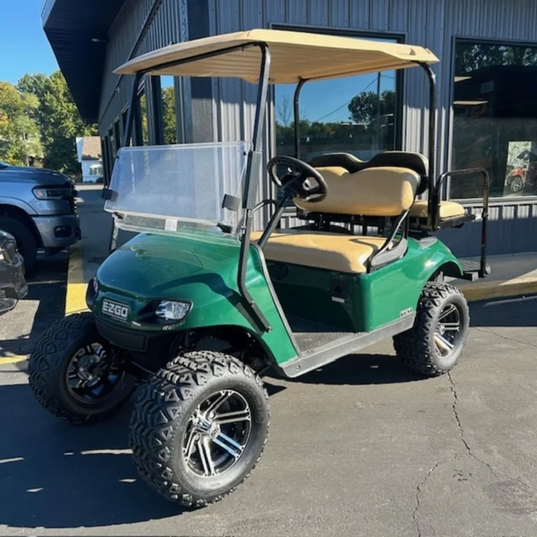 2019 E-Z-GO TXT photo 2