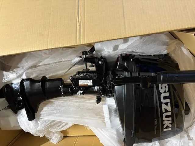 2026 Suzuki Marine Outboards 6hp Outboard Tiller Motor photo 6