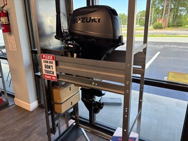 2027 Suzuki Marine Outboards DF9.9BESSS photo 2