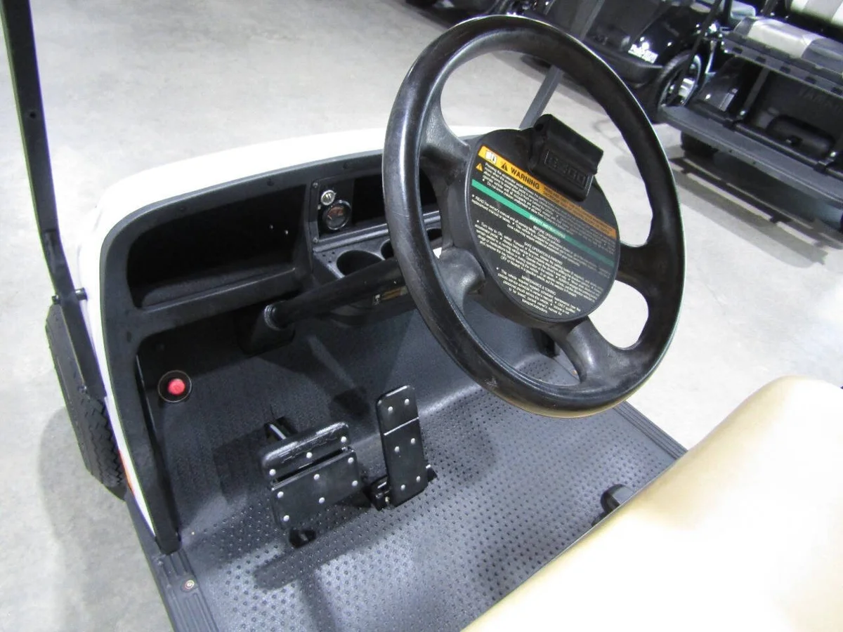 2020 E-Z-GO TXT Stock photo 11