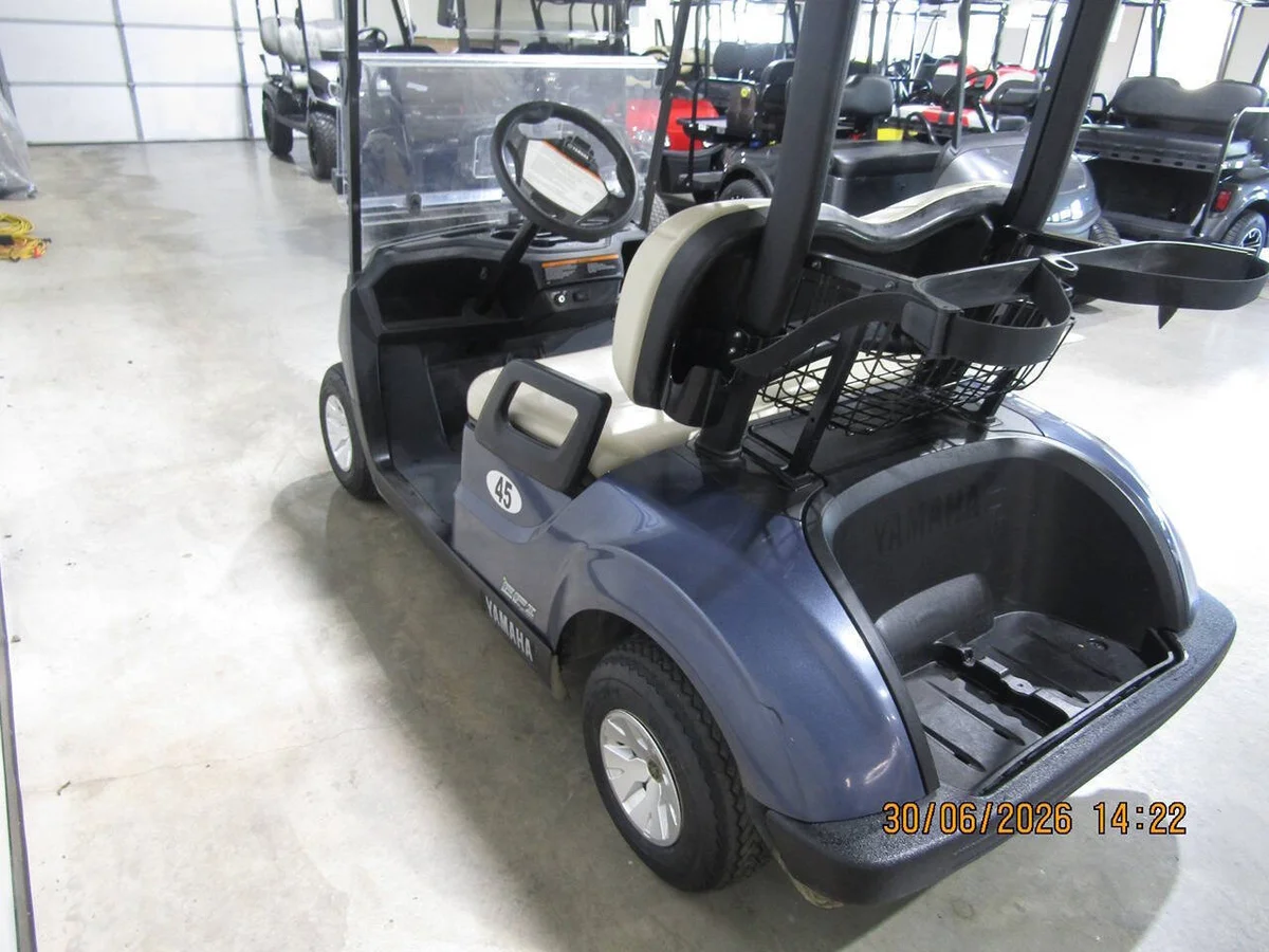 2022 Yamaha Drive Stock  golf cart photo 5