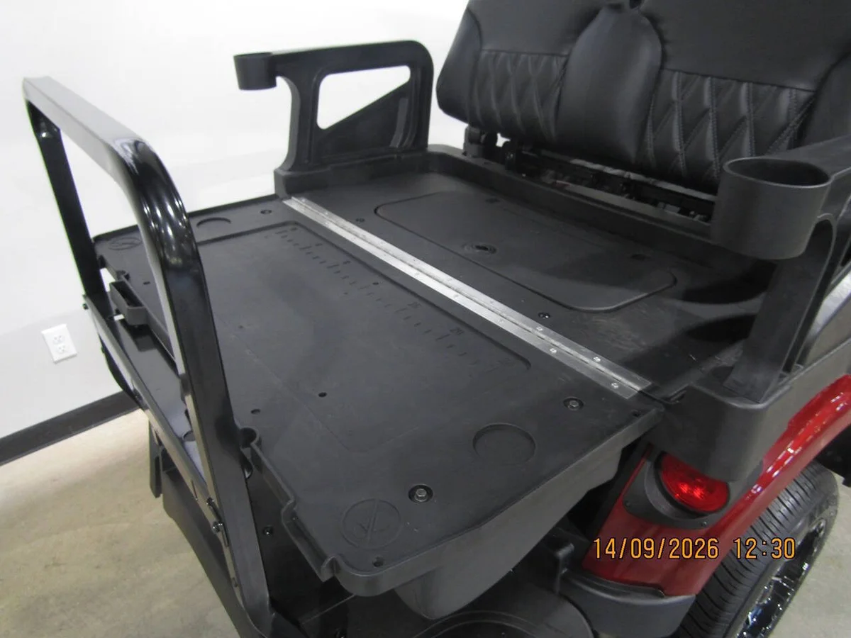 2026 E-Z-GO RXV Custon 4-Seater golf cart photo 9