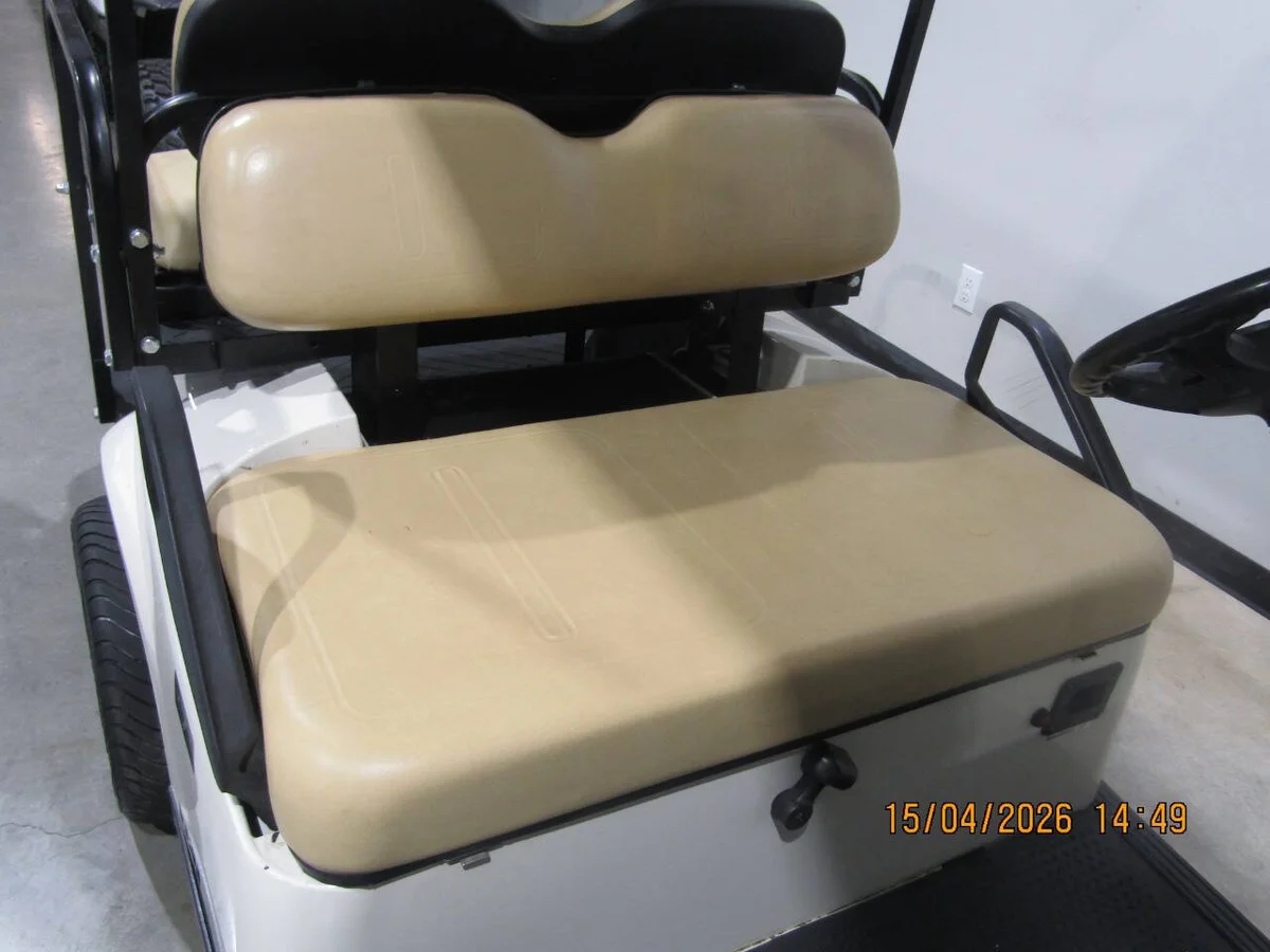 2001 E-Z-GO TXT Custom 4-Seater photo 9
