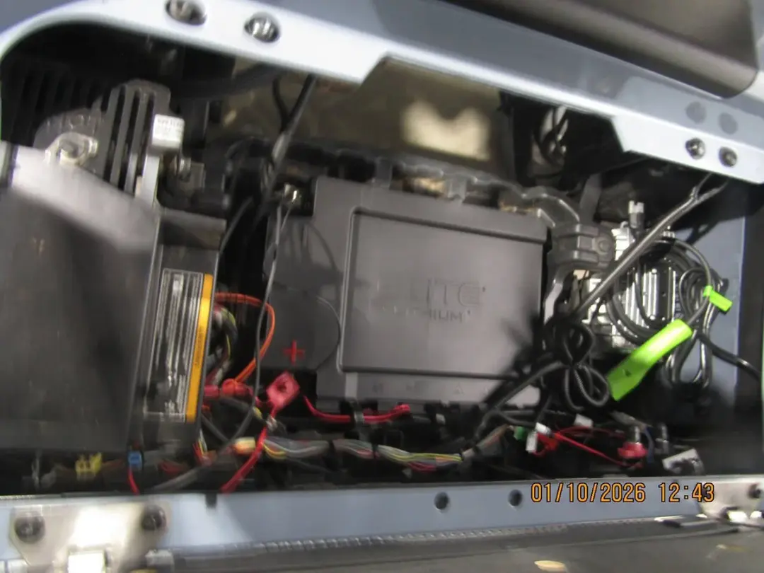 2021 E-Z-GO RXV ELiTE Lithium photo 12