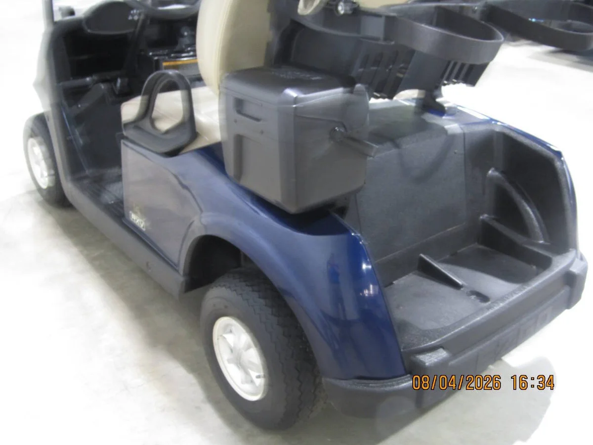 2020 E-Z-GO RXV Stock photo 5