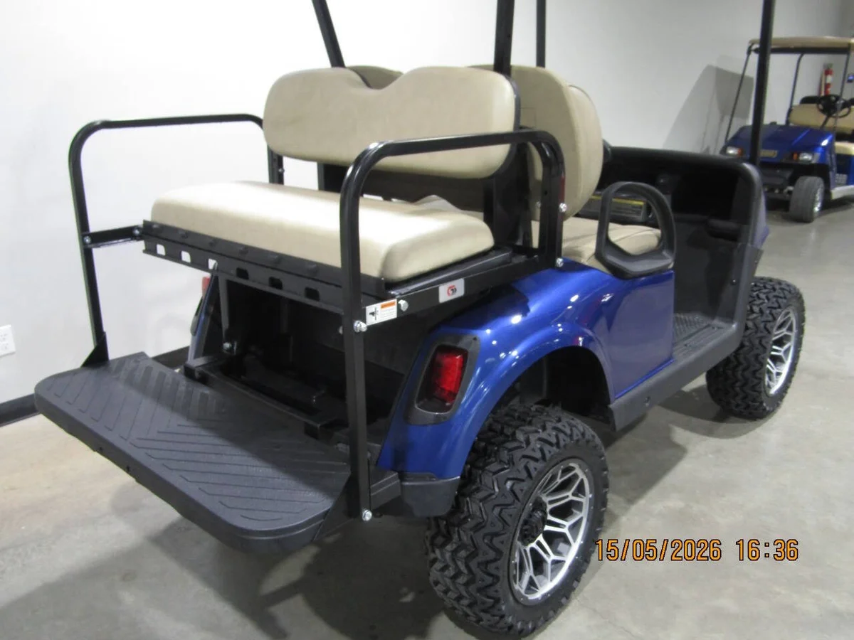 2018 E-Z-GO RXV Lifted Custom 4-Seater photo 8