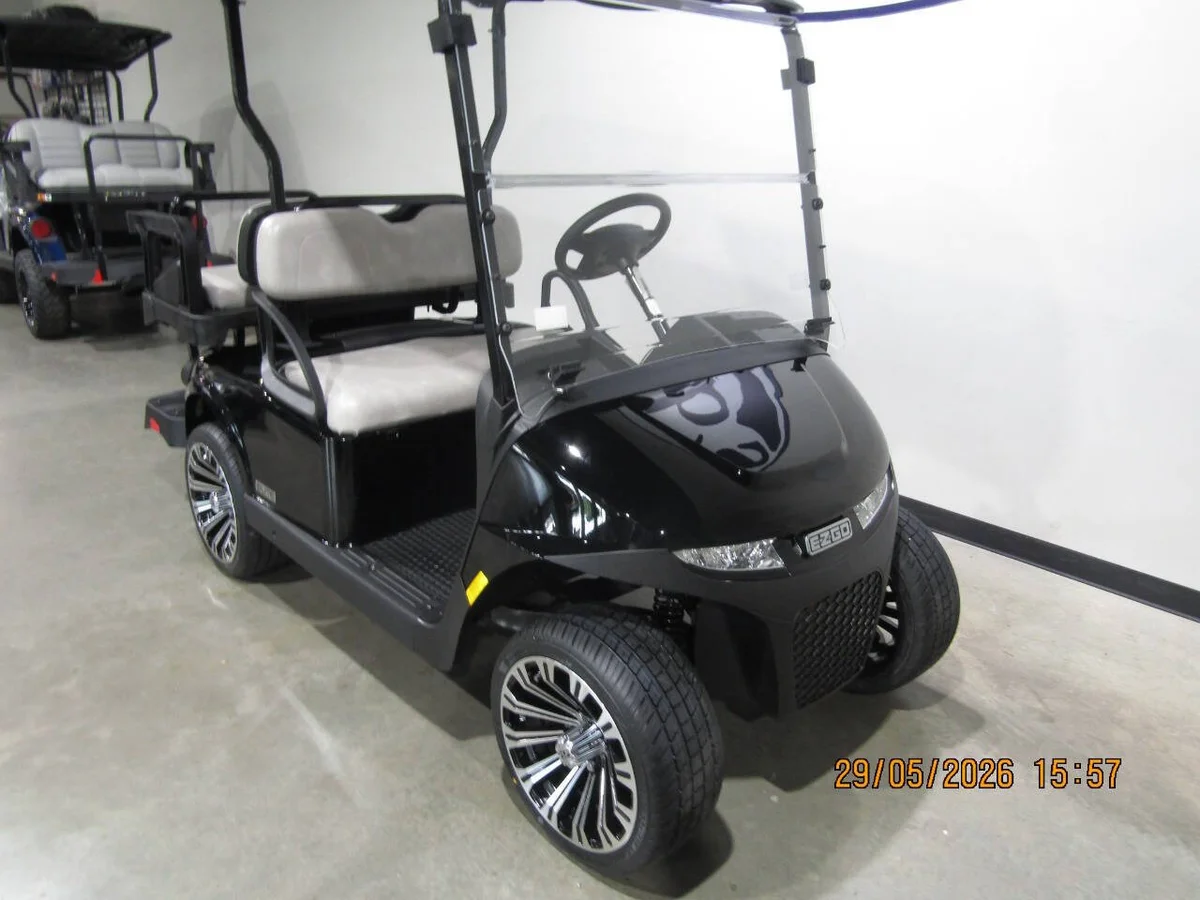 2026 E-Z-GO RXV Custom 4-Seater photo 2