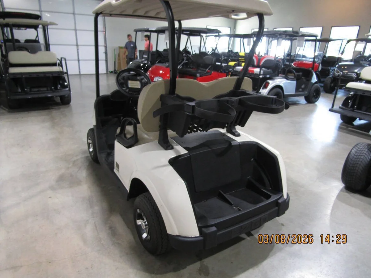 2020 E-Z-GO RXV Stock  golf cart photo 5