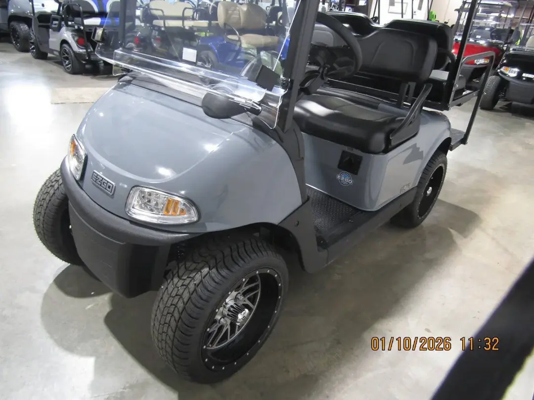 2021 E-Z-GO RXV ELiTE Lithium photo 4