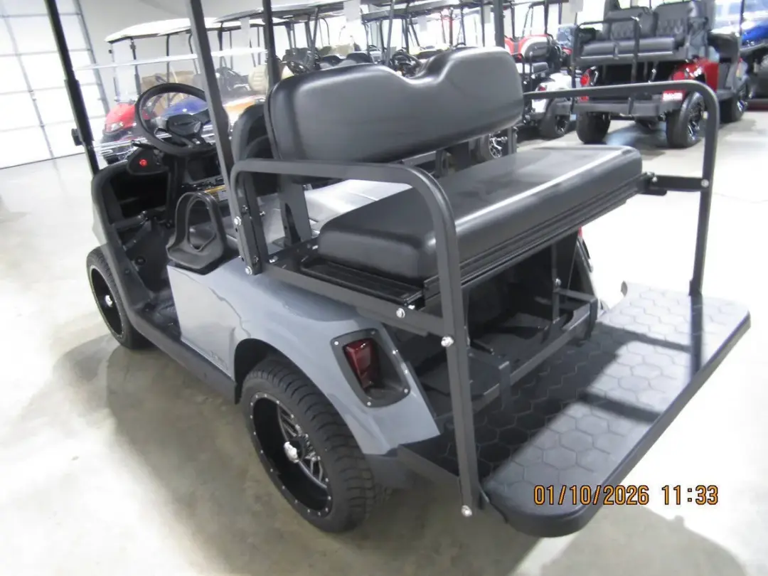 2021 E-Z-GO RXV ELiTE Lithium photo 5