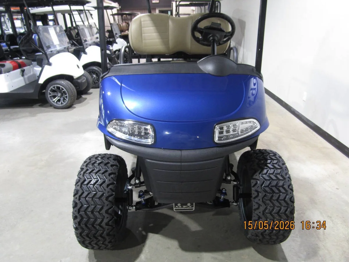 2018 E-Z-GO RXV Lifted Custom 4-Seater photo 3
