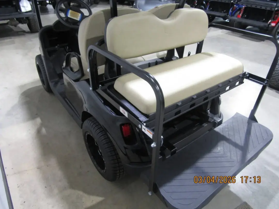 2020 E-Z-GO RXV Custom 4-Seater photo 5