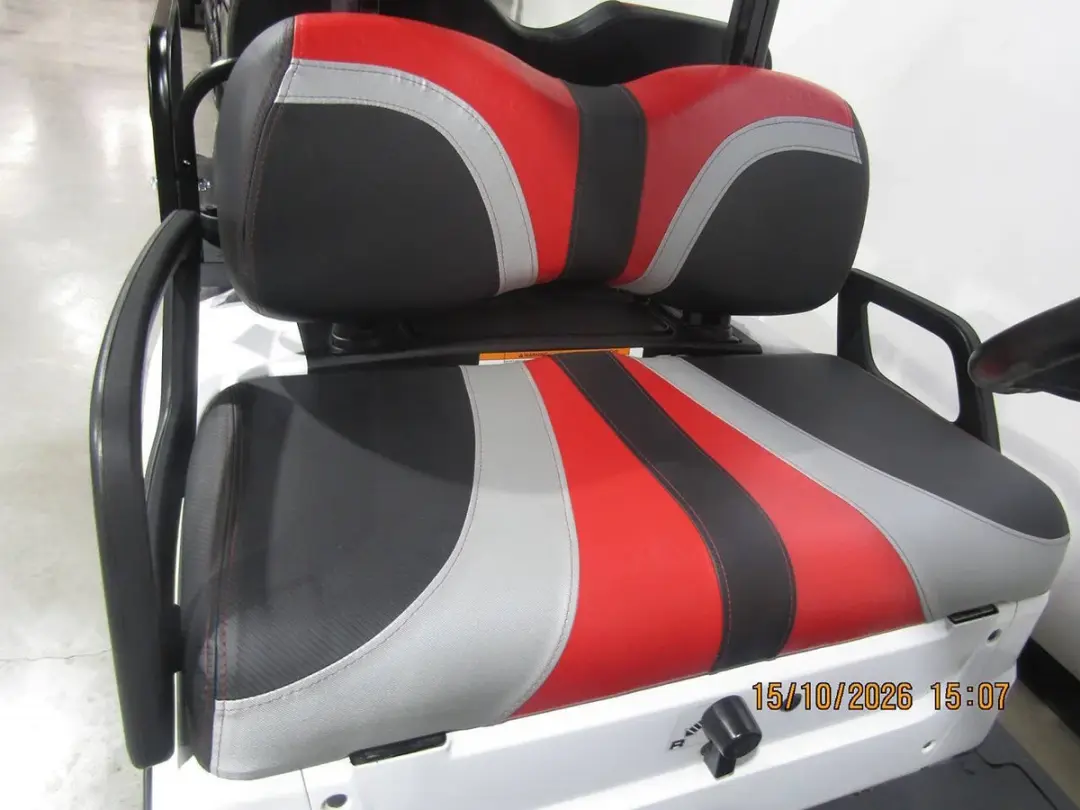 2022 Yamaha Drive Custom 4-Seater golf cart photo 11