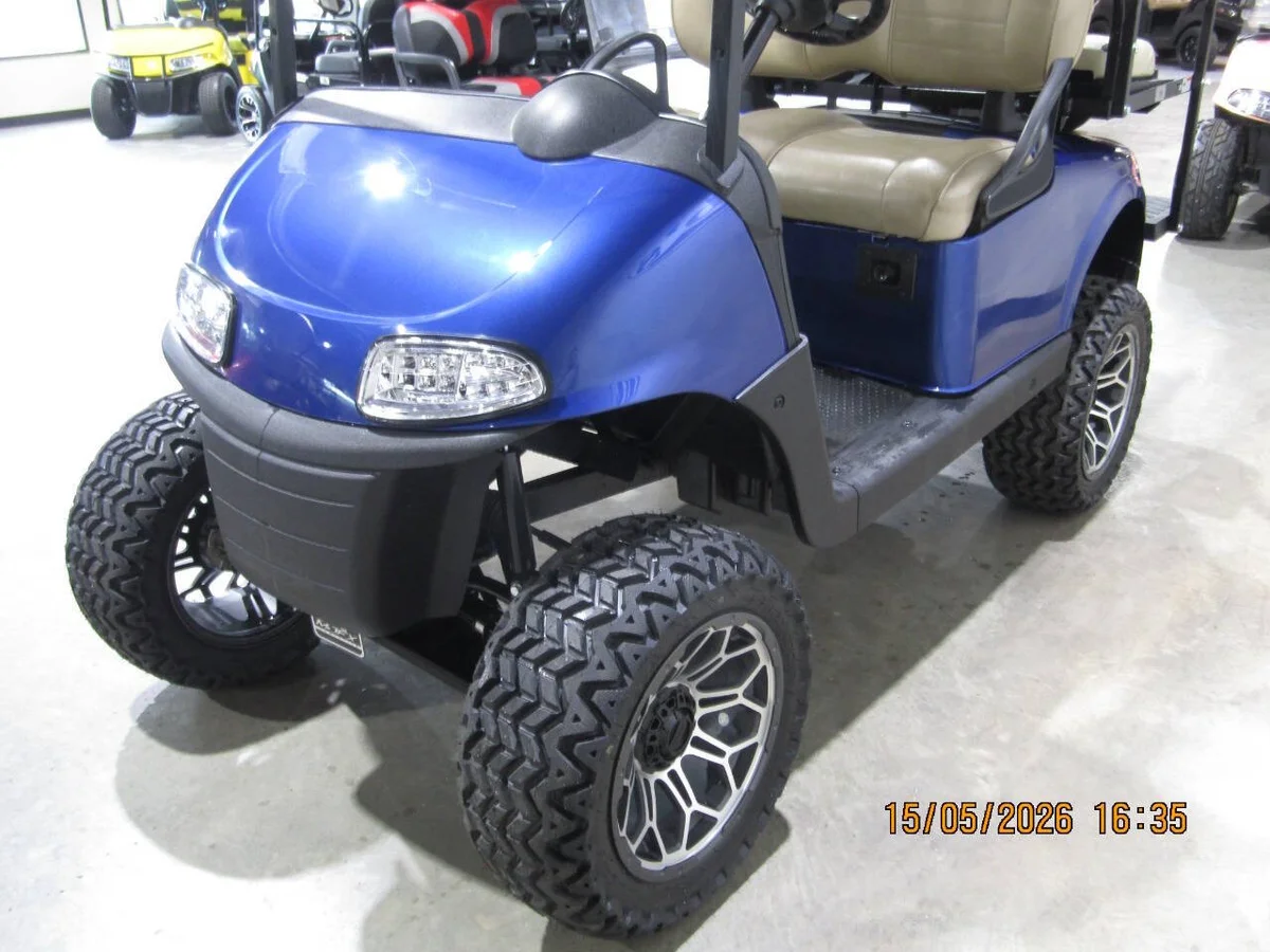 2018 E-Z-GO RXV Lifted Custom 4-Seater photo 4
