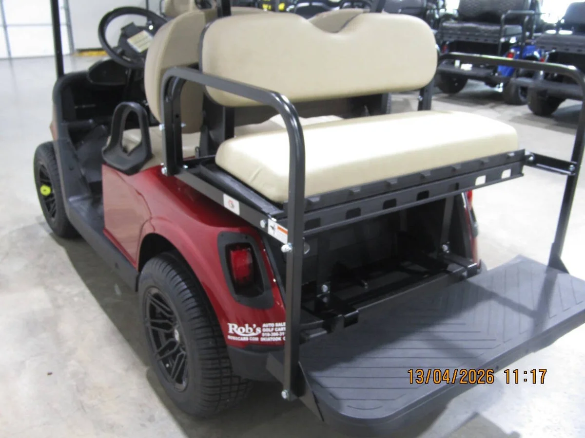2020 E-Z-GO RXV Custom 4-Seater photo 4
