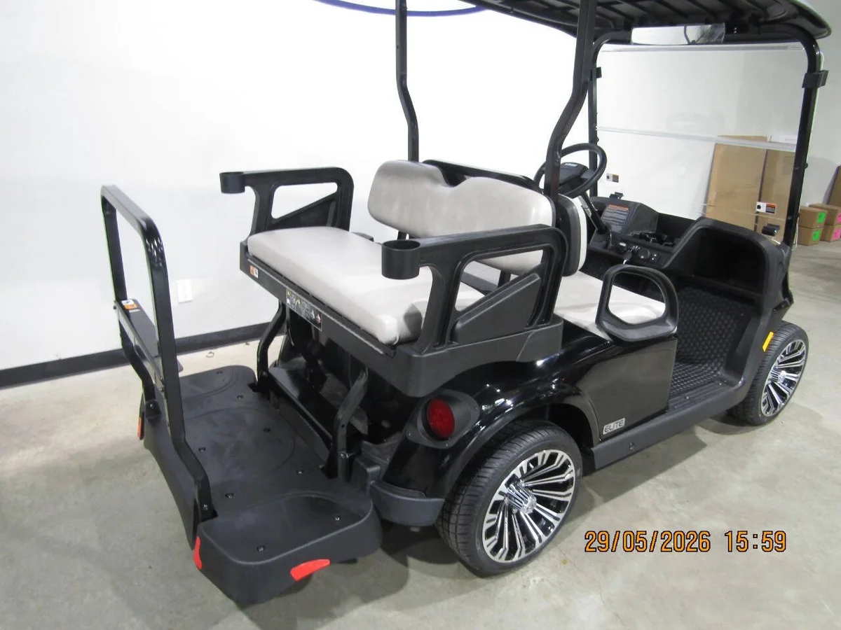 2026 E-Z-GO RXV Custom 4-Seater photo 8
