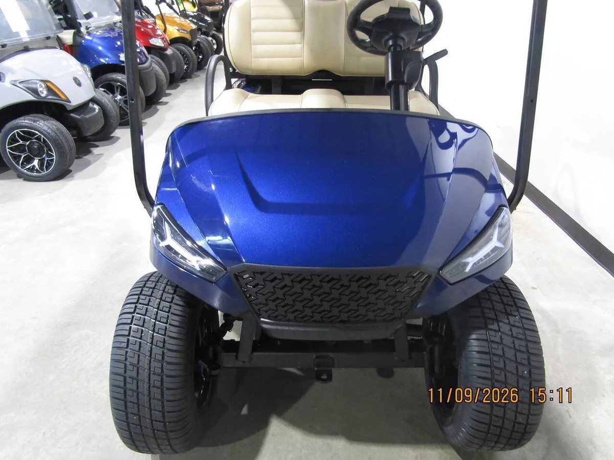 2020 E-Z-GO Storm Electric Custon 4-Seater golf cart photo 3