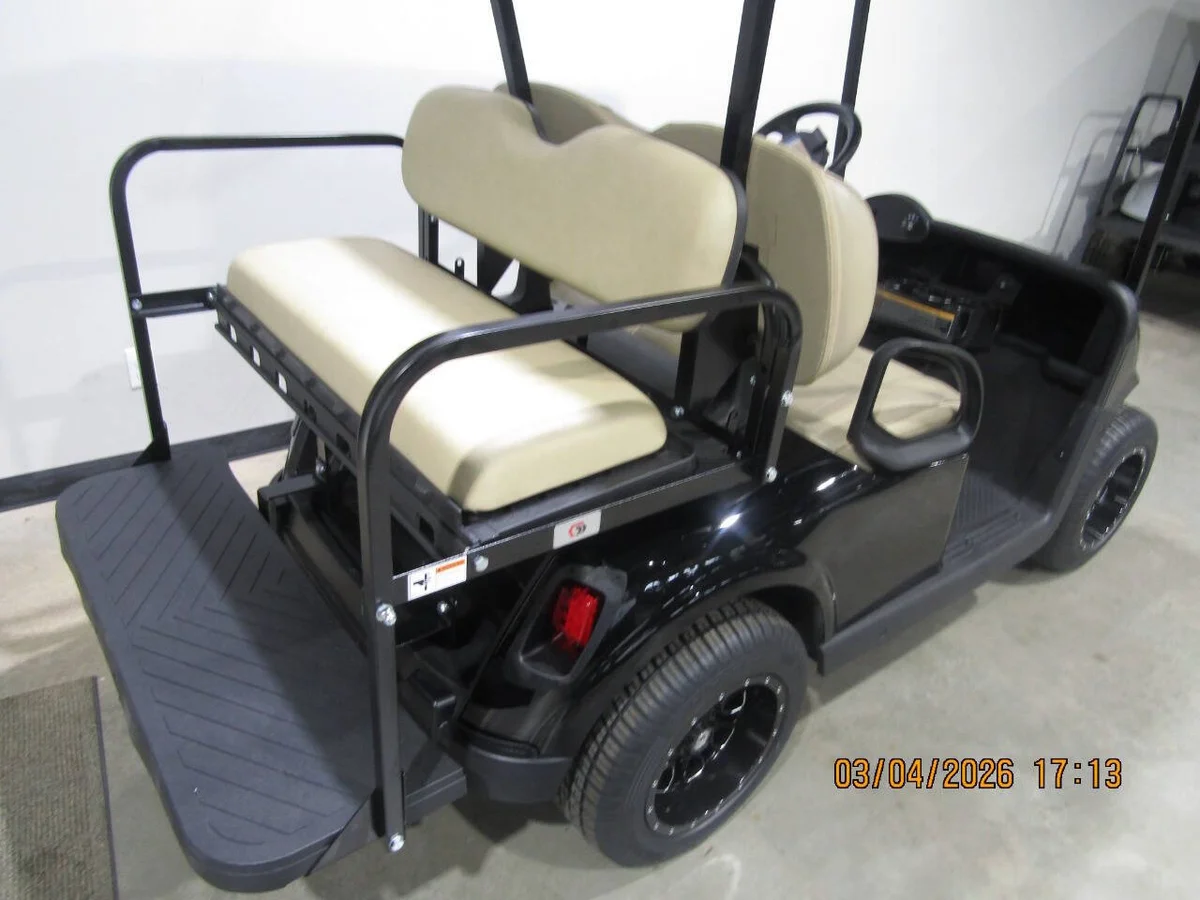 2020 E-Z-GO RXV Custom 4-Seater photo 7