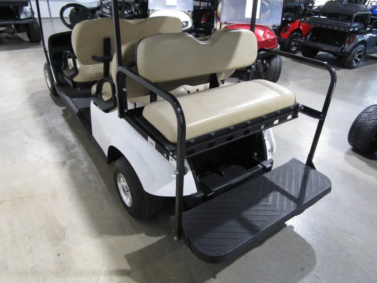 2020 E-Z-GO TXT 6-Seater photo 5