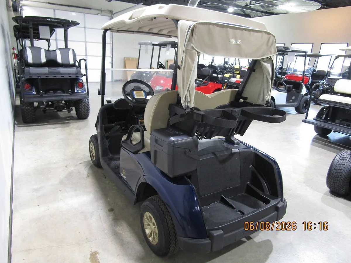 2020 E-Z-GO RXV 2 Seater golf cart photo 5