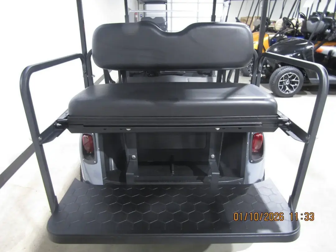2021 E-Z-GO RXV ELiTE Lithium photo 6