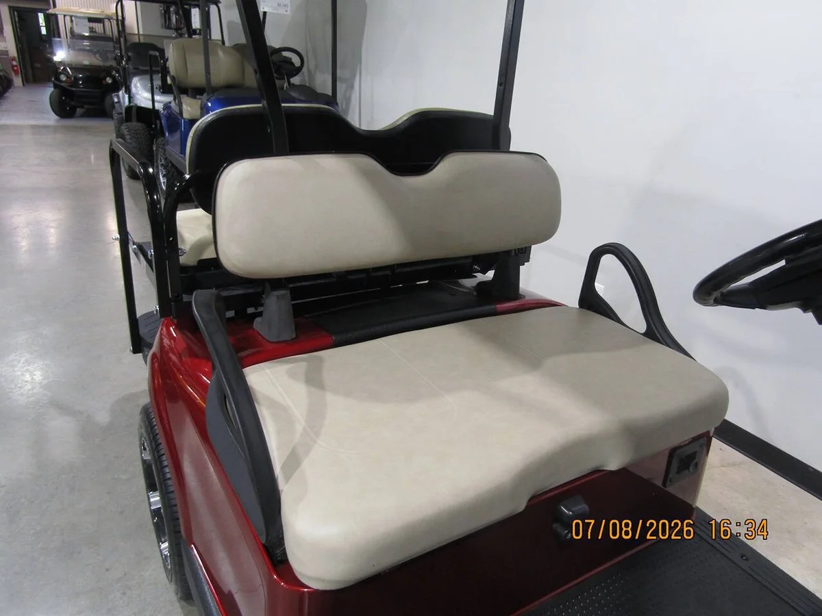 2018 E-Z-GO RXV Custon 4-Seater golf cart photo 10