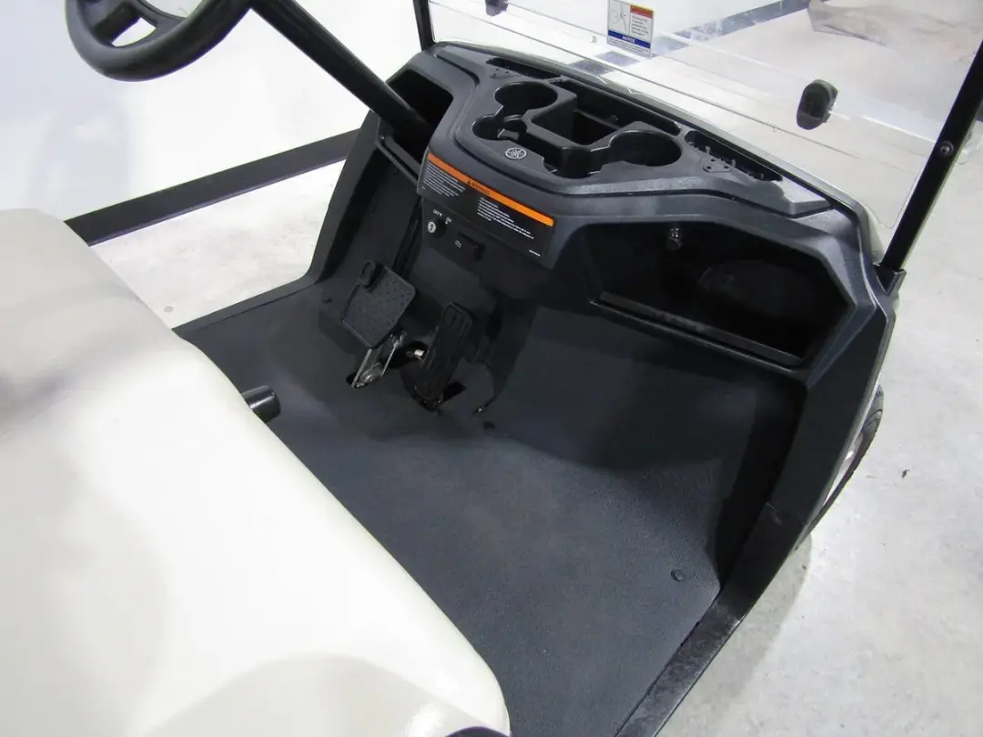 2022 Yamaha Drive Stock 4-seater golf cart photo 12