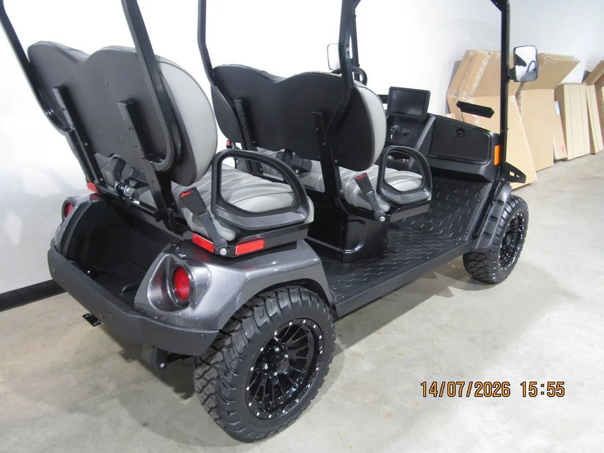 2026 E-Z-GO Liberty LSV photo 5