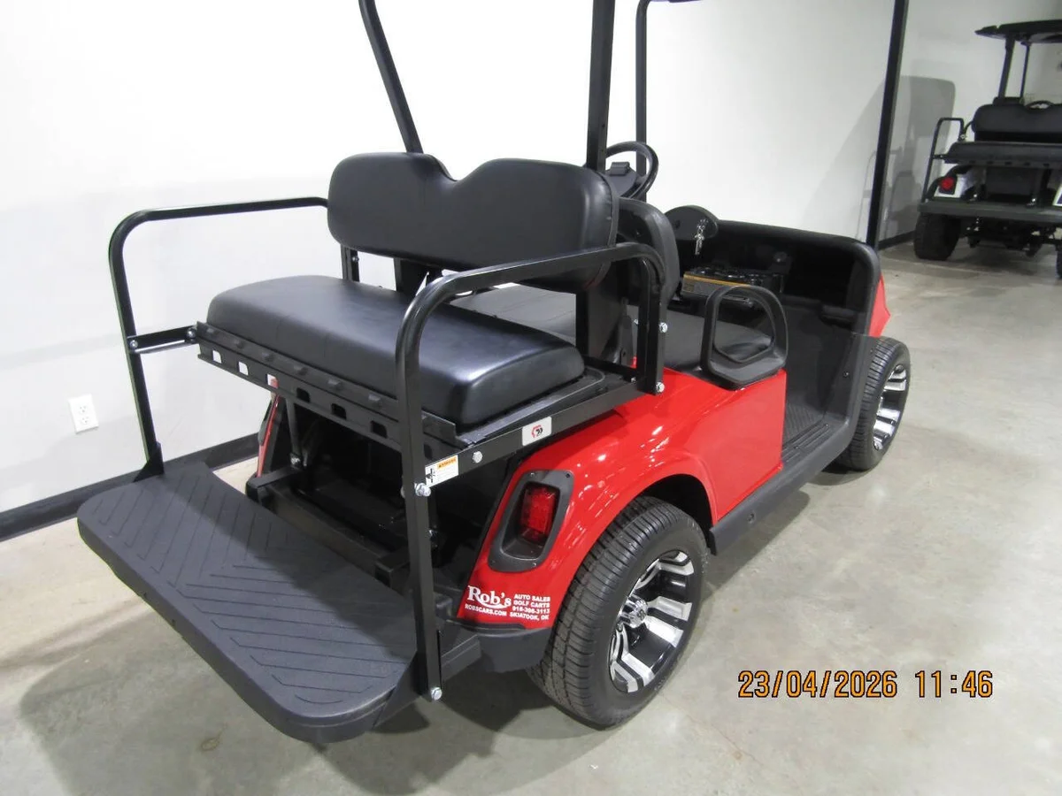 2020 E-Z-GO RXV Custom 4-Seater photo 8