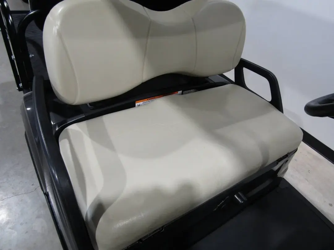 2022 Yamaha Drive Stock 4-seater  golf cart photo 10