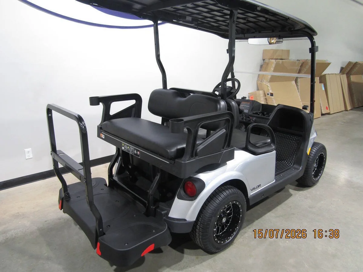 2027 E-Z-GO Valor 4 Passenger photo 6