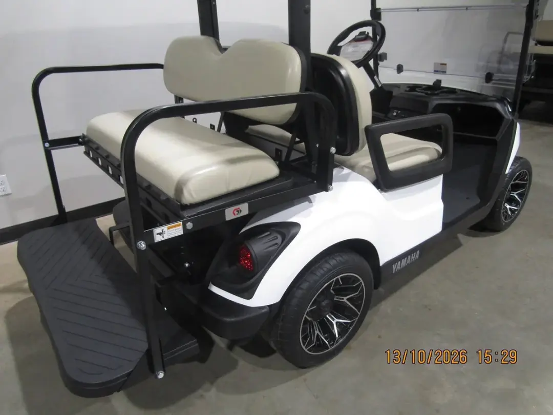 2022 Yamaha Drive Custom 4-Seater golf cart photo 7