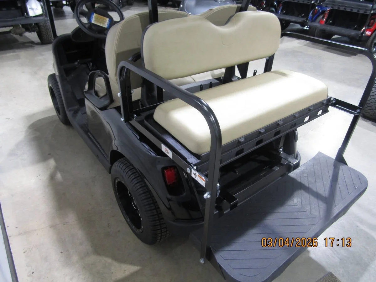 2020 E-Z-GO RXV Custom 4-Seater photo 5