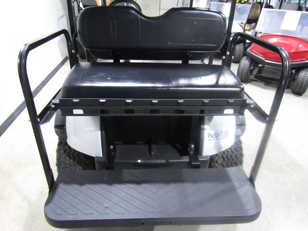 2020 E-Z-GO TXT Lifted 4-Seater photo 6